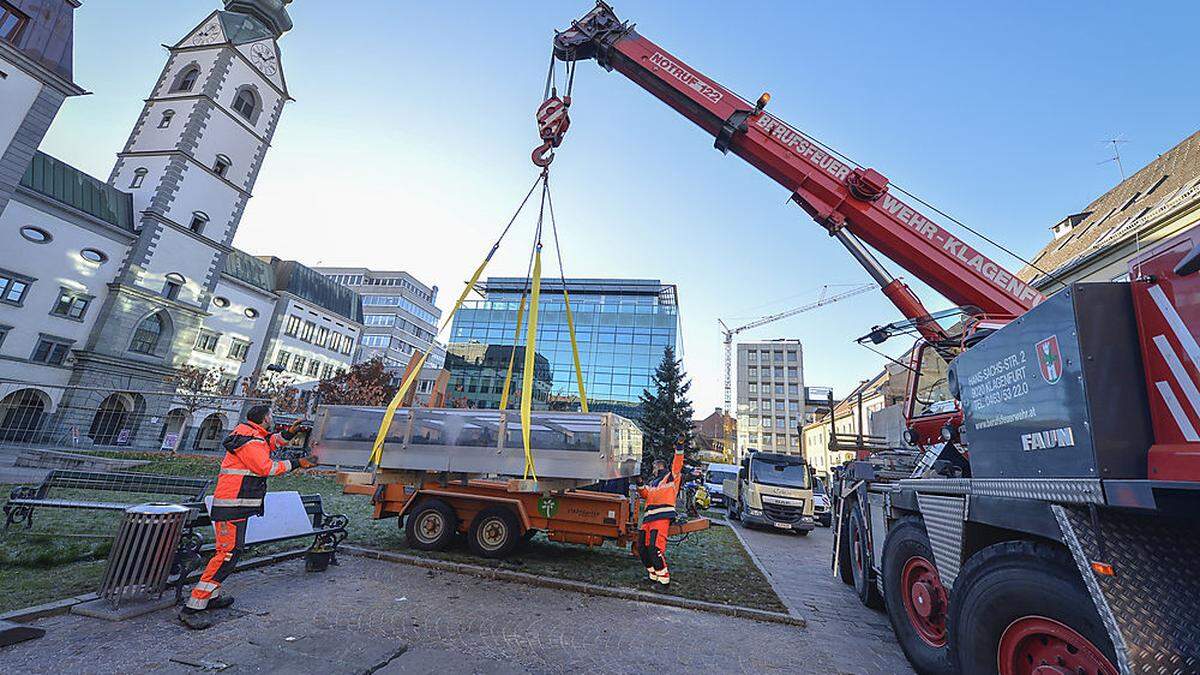 634.000 Euro kostet das Jubiläumsjahr „500 Jahre Landeshauptstadt“. Gestern wurde das Stadtrelief entfernt, das ersetzt wird