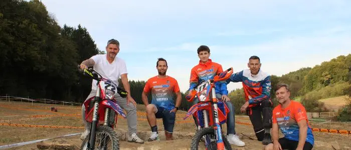 Grundbesitzer Gerald Hinteregger mit Obmann Stefan Glanzer, Lukas Macher, Bernhard Felber und Peppo Macher vom Enduroklub W 7 freuen sich auf viele Besucher
