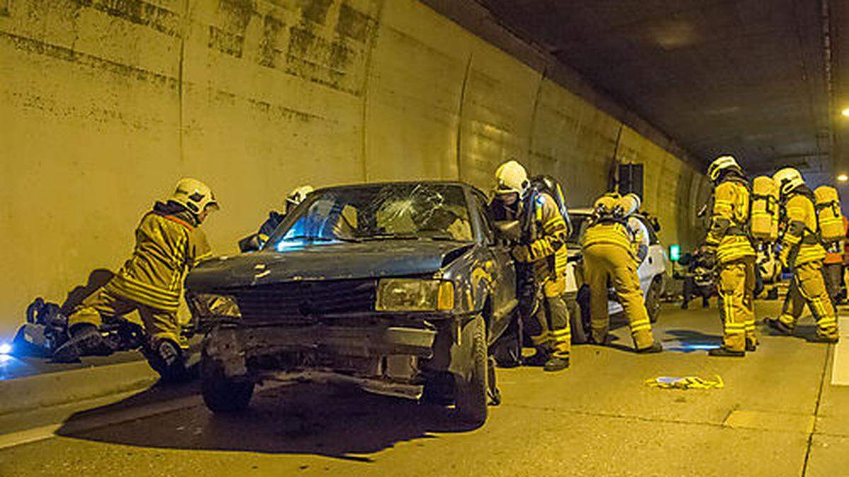 Unfallübung im Tunnel - Sujetbild