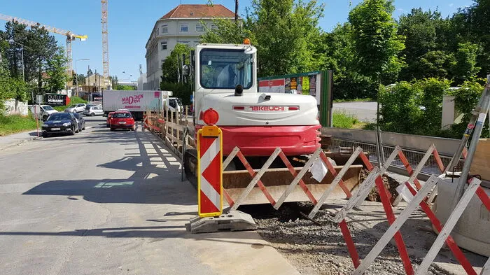 Lastenstraße | Peter-Tunner-StraßeNeben zwei großen Wohnbauprojekten wird die Fernwärmeleitung auf der Straße verlegt
