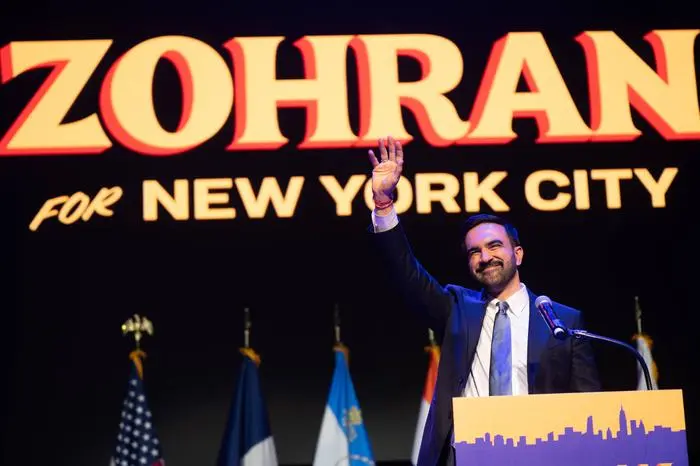 Assemblymen Zorhan Mandami waves to supporters alongside his wife, Rama Duwaji, at an Election Night Rally on Tuesday, November 4, 2025 at the Brooklyn Paramount Theater in New York City. New Yorkers elected Zohran Mamdani as the 111th mayor of New York City, broadcasters projected. President Donald Trump urged New Yorkers to cast their ballot for former Gov. Andrew Cuomo in an effort to defeat Democratic nominee Zohran Mamdani. PUBLICATIONxNOTxINxUSA NYP20251103916 DEREKxFRENCH
