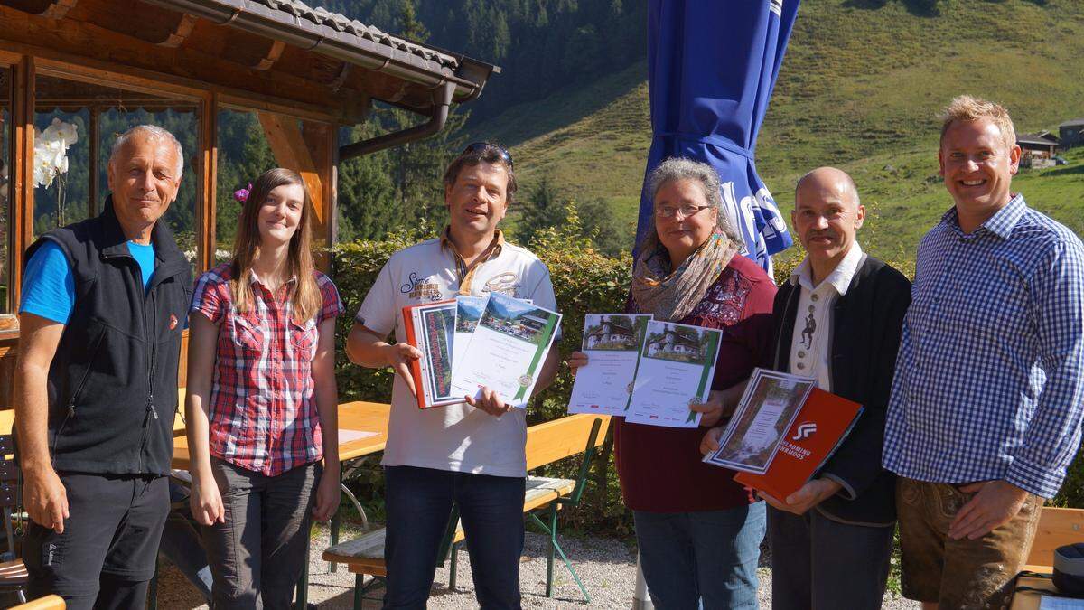 Sieghard Preis (GF Österreichs Wanderdörfer), Elisabeth Pfeifhofer (Österreichs Wanderdörfer), Konrad Winkler (Berghaus Außergschlöß, Gabi und Erich Obkircher (Stabanthütte), Bernhard Pichler (Marketingleiter Osttirol Werbung)