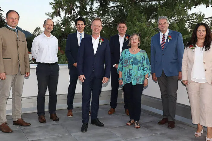 Mario Abl (SPÖ) wurde bei der konstituierenden Sitzung in Trofaiach mit 23 von 30 Stimmen erneut zum Bürgermeister gewählt. Als Vizebürgermeister wurde Alfred Lackner (SPÖ) bestätigt, und den Posten der zweiten Vizebürgermeisterin erhielt Gabriele Leitenbauer (KPÖ). Im Stadtrat entfallen vier Sitze auf die SPÖ, zwei Sitze auf die KPÖ und ein Sitz auf die ÖVP. Den Posten des Finanzstadtrates nimmt Peter Marschnig (SPÖ) ein.