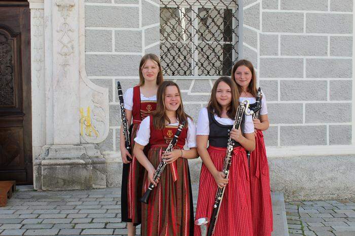 Auch Sophie Fleißner, Magdalena Laßnig, Lea Pichler und Paula Webhofer vom Ensemble Tauernklang konnten sich qualifizieren