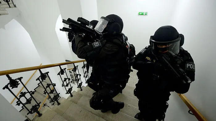 Auch das Einsatzkommando Cobra ist verstärkt im Einsatz gegen Hassprediger und Terrorverdächtige