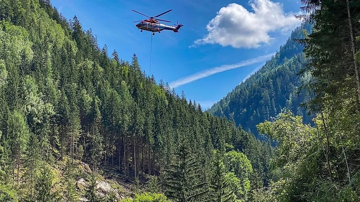 Sieben Stunden lang war ein Hubschrauber am Montag im Einsatz