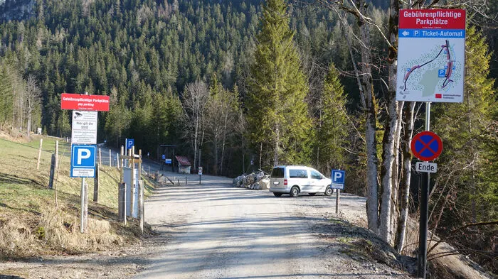 Noch ist am Parkplatz auf der Silberkarklamm alles ruhig....