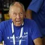 Trainer Nick Bollettieri bei einer Autogrammstunde bei den US Open 2014 