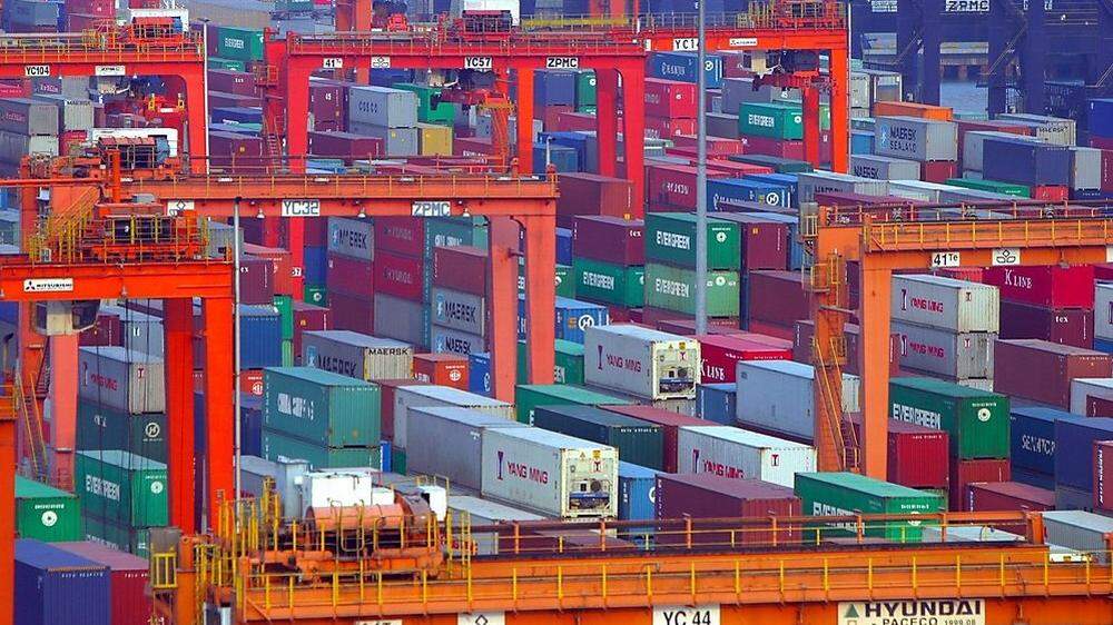 Containerhafen in Yantian, China