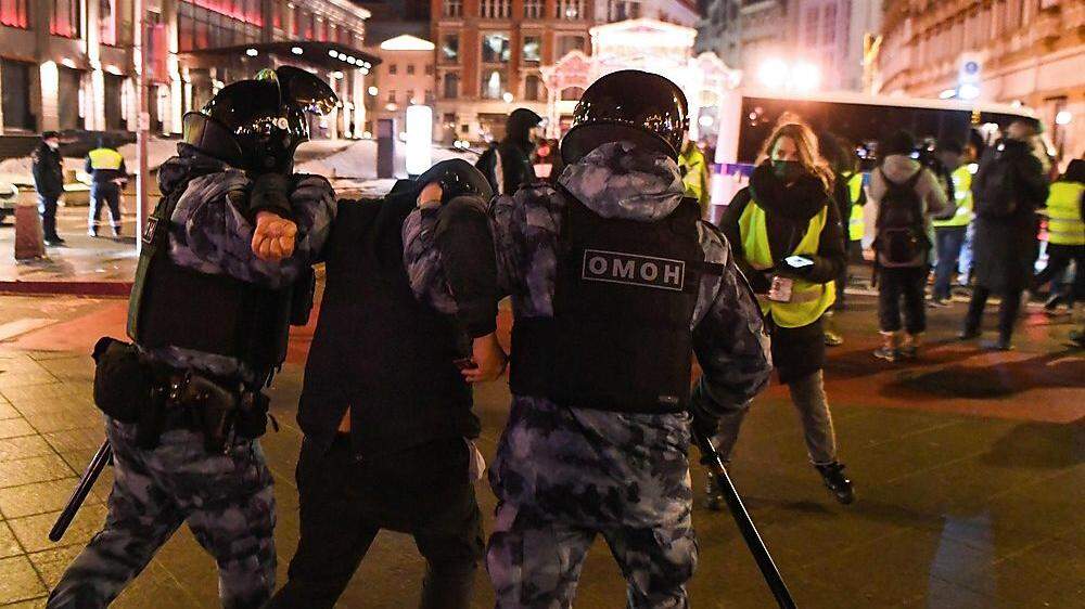 Zahlreiche Verletzte bei Protesten gegen Nawalny-Verurteilung