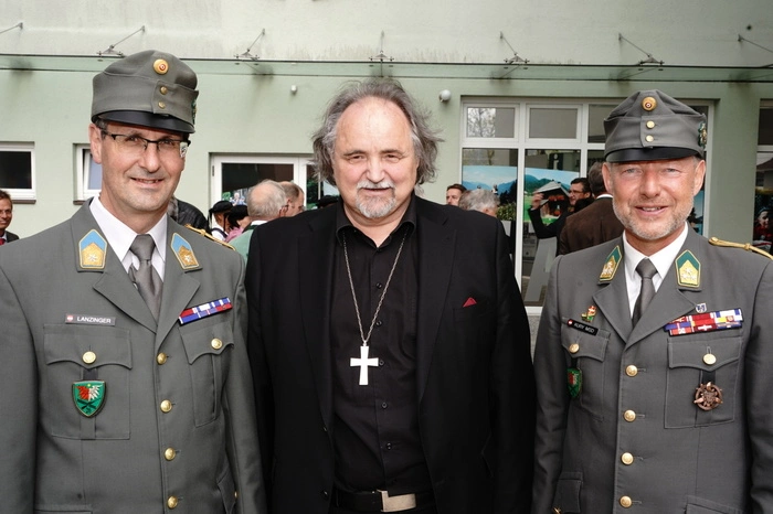 Major Walter Lanzinger, der Polizeiseelsorger Michael Matiasek und der Spittaler Battaillonskommandant Rudolf Kury. 