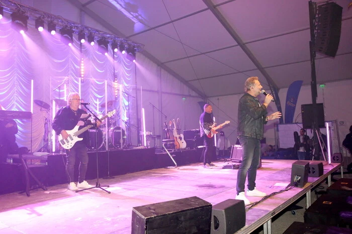An die 1300 Fans waren am Samstagabend nach Friesach gepilgert, um beim Konzert der „Nockis“ dabei zu sein. 