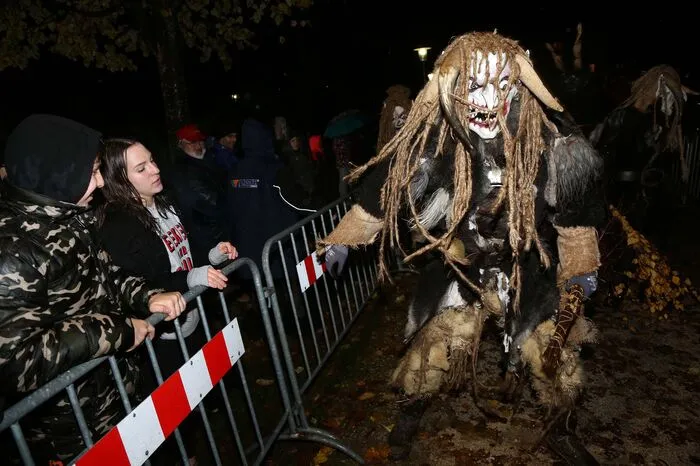 7. Krampusumzug beim Volkshaus Landskron