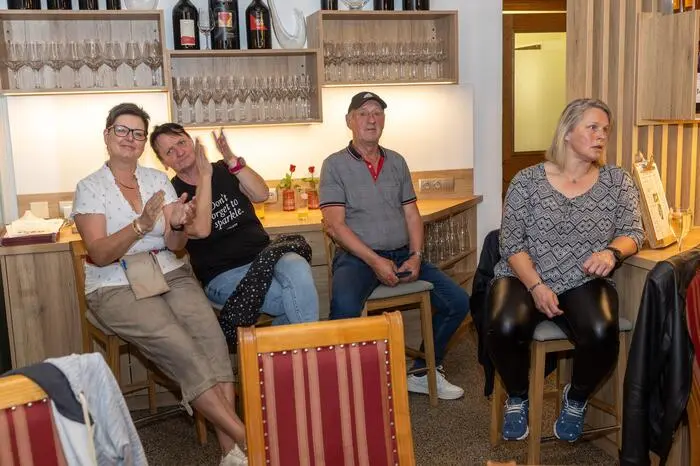 Die Gäste feierten ausgelassen mit