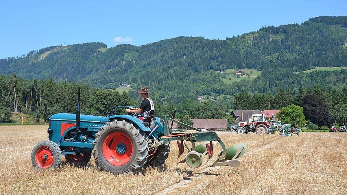  Die Teilnehmer an der „3-Furchen-Tournee“ traten am Samstag in Niedertrixen zum ersten Bewerb an 