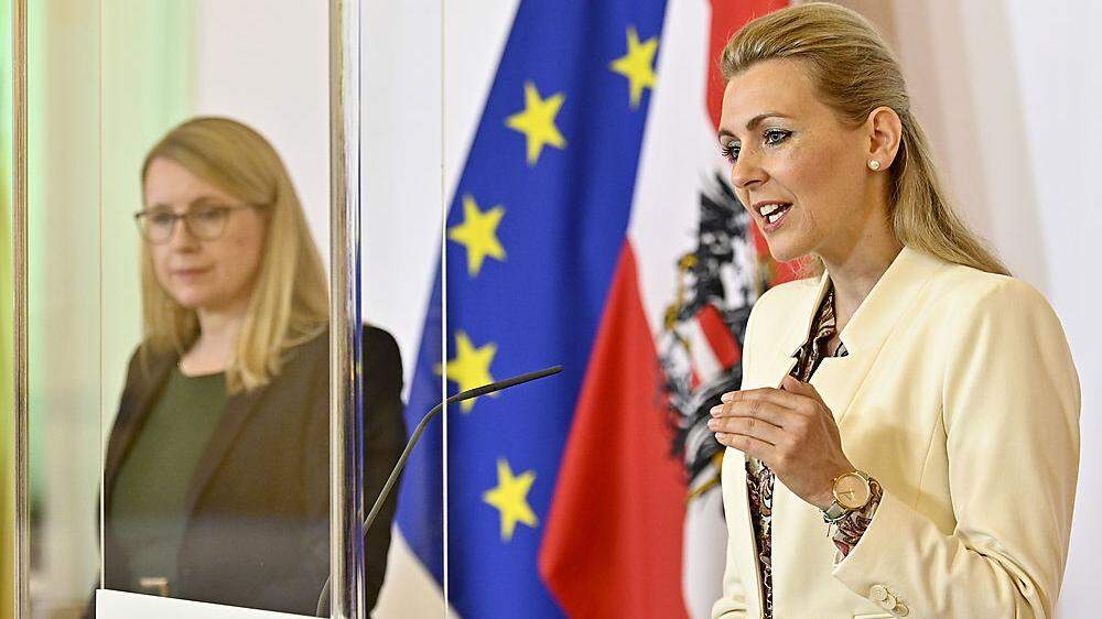 Wirtschaftsministerin Margarete Schramböck und Arbeitsministerin Christine Aschbacher informieren ab 10.30 Uhr 