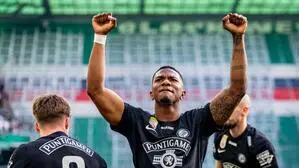 Jeyland Mitchell bleibt bei Sturm