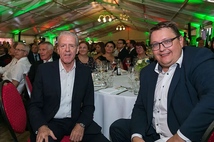 Flughafen-Graz-Direktor Gerhard Widmann und Energie-Steiermark-Vorstand Martin Graf unter den Gästen
