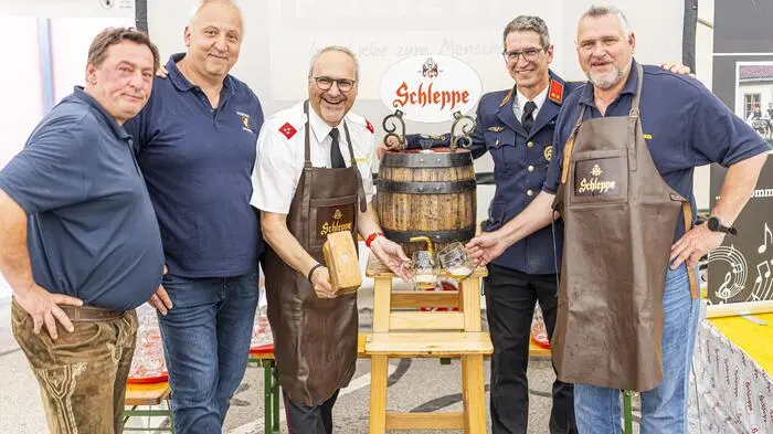 Volles Zelt beim Frühschoppen der FF Ebenthal am Sonntagvormittag.