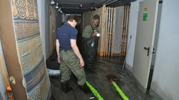 Drei Elektropumpen wurden bei diesem Einsatz benötigt.