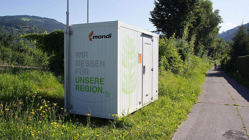Die neue Messstation der Firma Mondi steht im Bereich der Auenstraße 