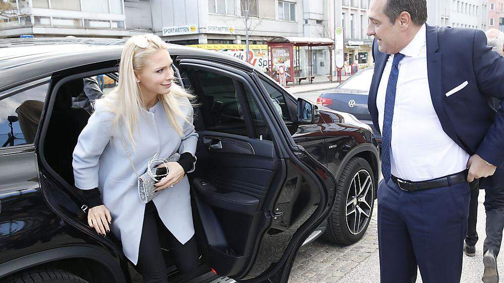 Philippa Strache mit ihrem Ehemann, dem ehemaligen FPÖ-Chef Heinz-Christian Strache.