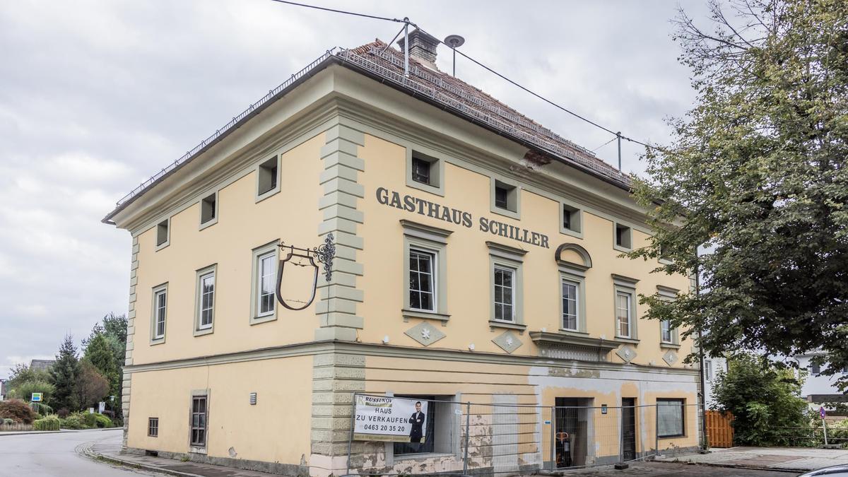 Der Gasthof Schiller in Moosburg steht wieder zum Verkauf