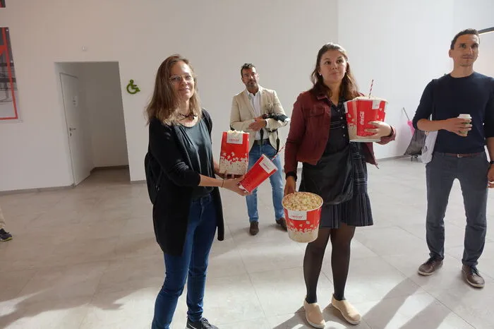 Die Betriebsleiterin des Weizer Cineplexx (links)