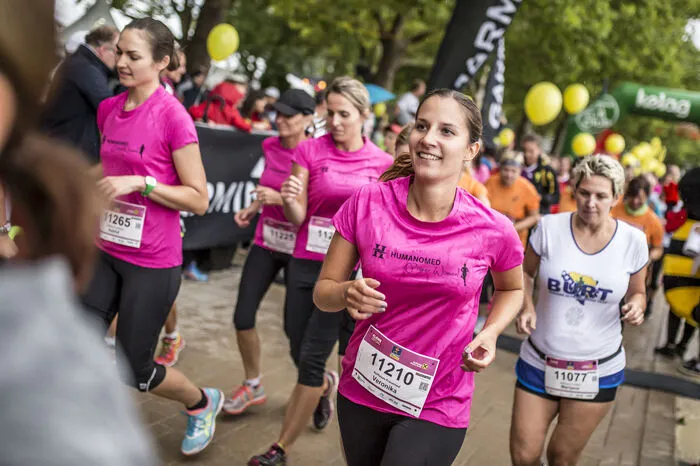 Das nicht gerade perfekte Wetter tat Spaß, Fitness und Frauenpower keinen Abbruch