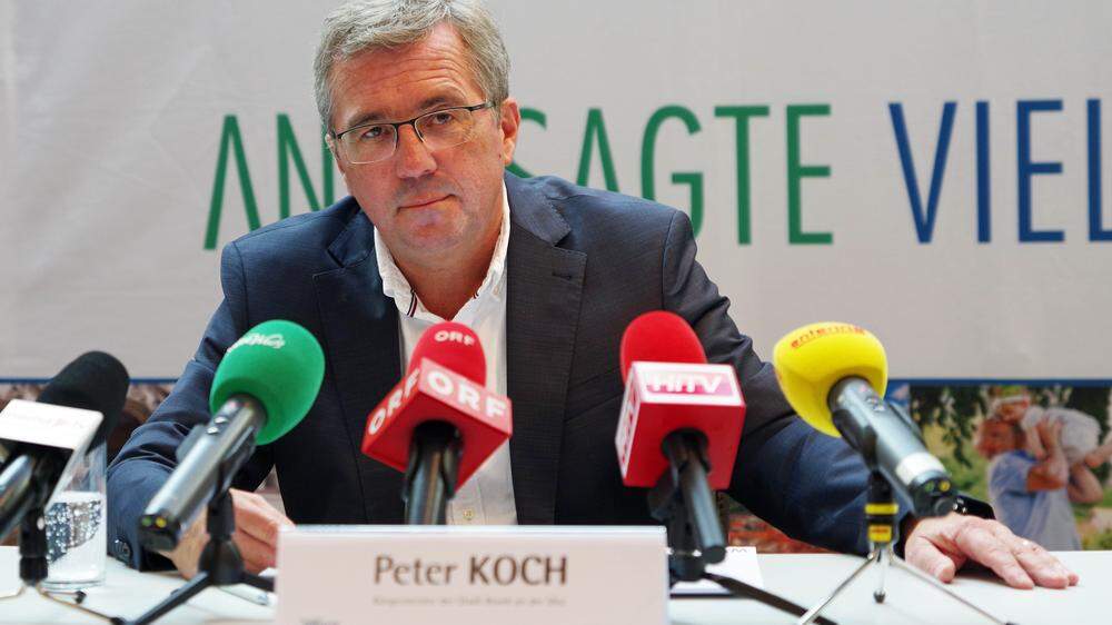 Brucker Bürgermeister Peter Koch bei der Pressekonferenz am Dienstag