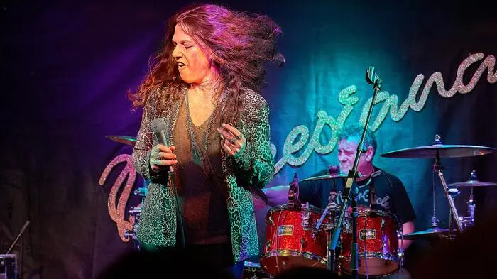 Die US-amerikanische Sängerin Sari Schorr begeisterte das Publikum im Bluesiana in Velden.