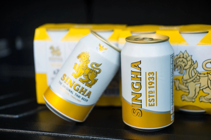 Das weit verbreitete „Singha“-Bier der Dynastie Boon-Rawd-Brauerei