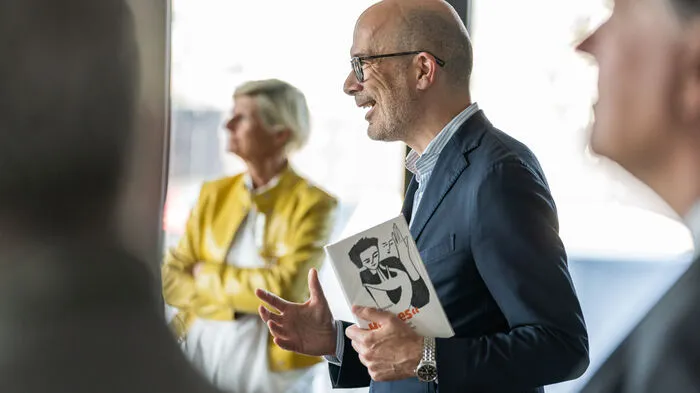 Die Scheckübergabe fand am Freitag im Sky Room des Styria Media Centers statt
