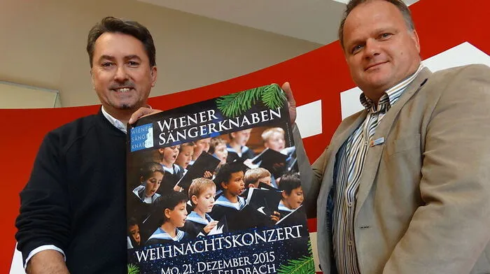 Günter Macher (re.) und Werner Resch lotsen die Wiener Sängerknaben zum Weihnachtskonzert nach Feldbach.