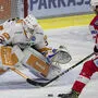 KAC gegen Linz war eine abwechslungsreiche Partie, hier scheitert Thomas Hundertpfund am Linz-Goalie
