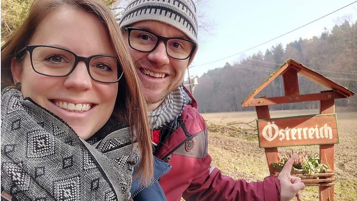 Bianca und Christopher Hohl gehen beim Essen den heimischen Weg