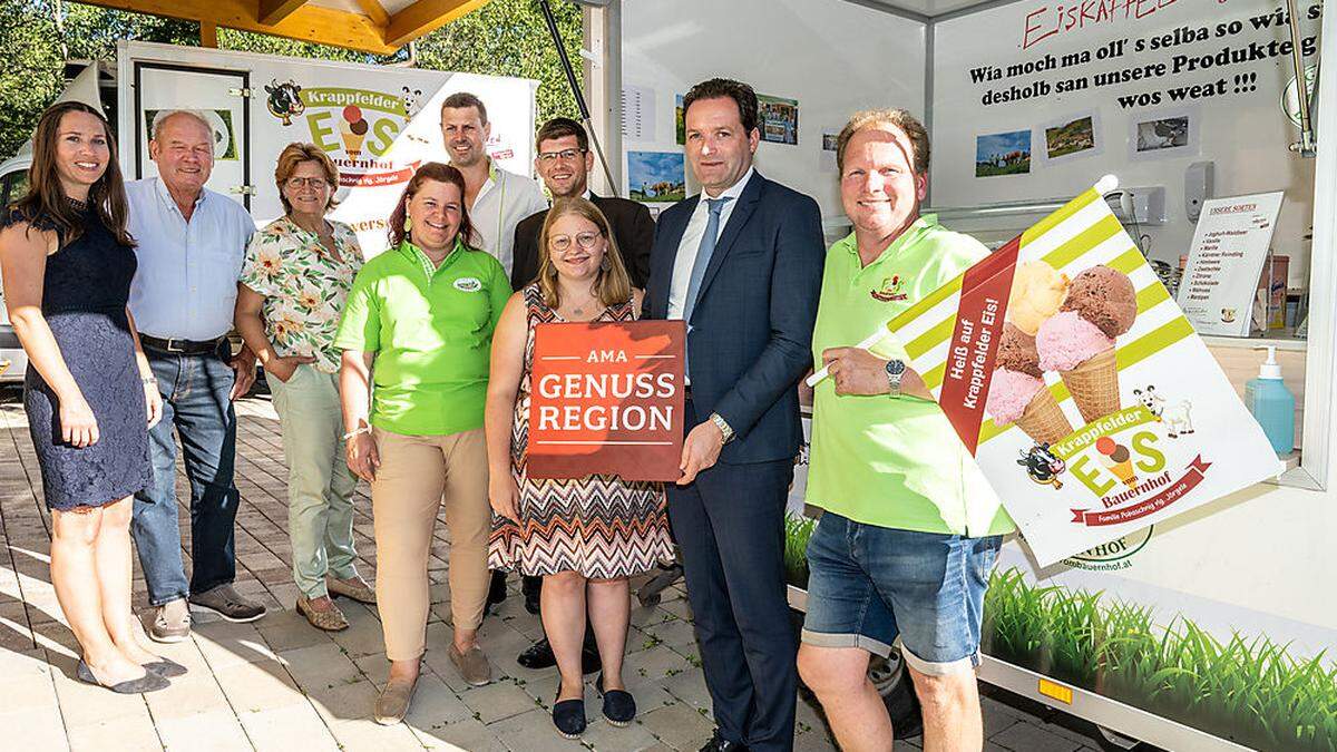 Landwirtschaftsminister Norbert Totschnig zertifiziert Kärntner Betriebe mit dem AMA Genuss Region-Gütesiegel