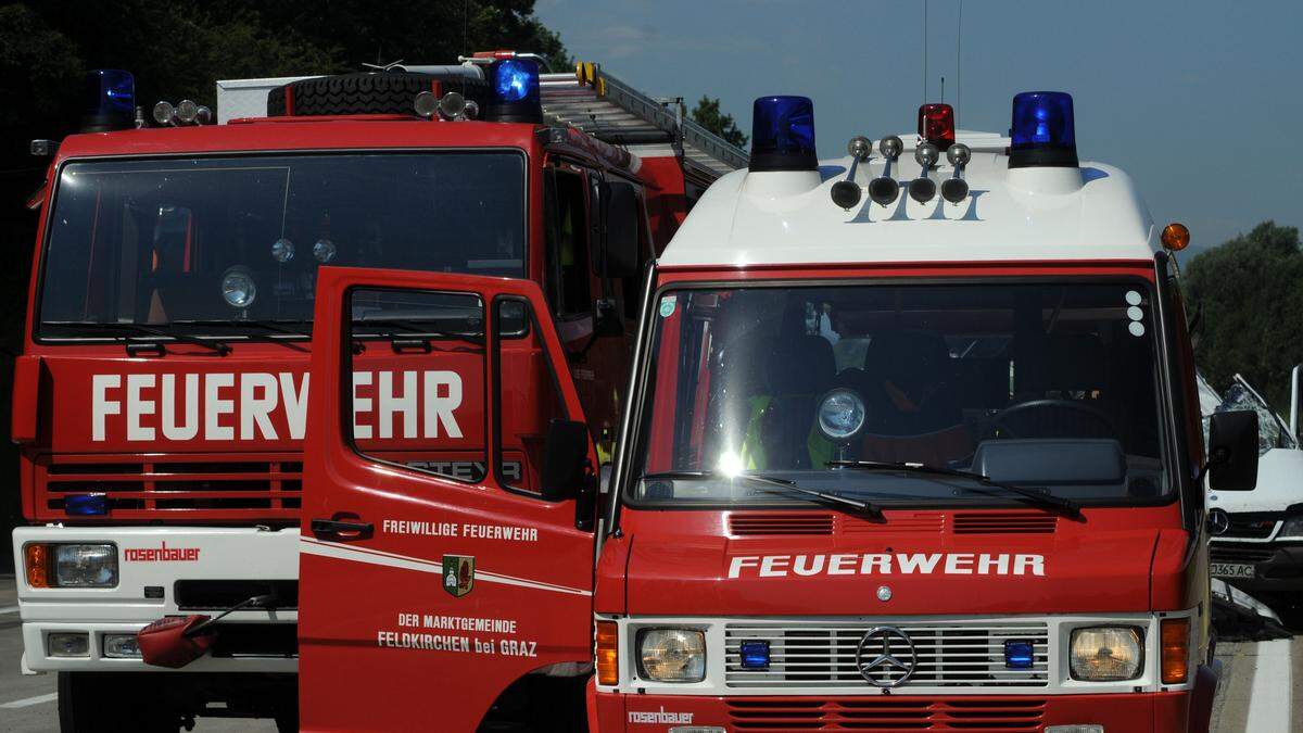 Zwei Wehren rückten zu einem Verkehrsunfall nach Afling aus