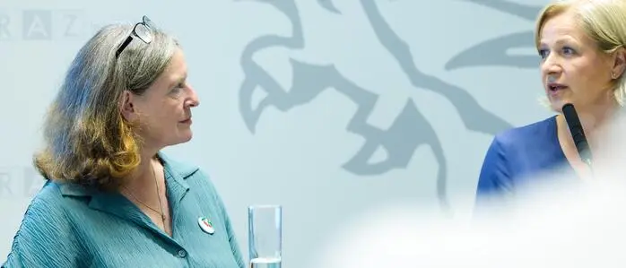 Elke Kahr (KPÖ) und Judith Schwentner (Grüne)