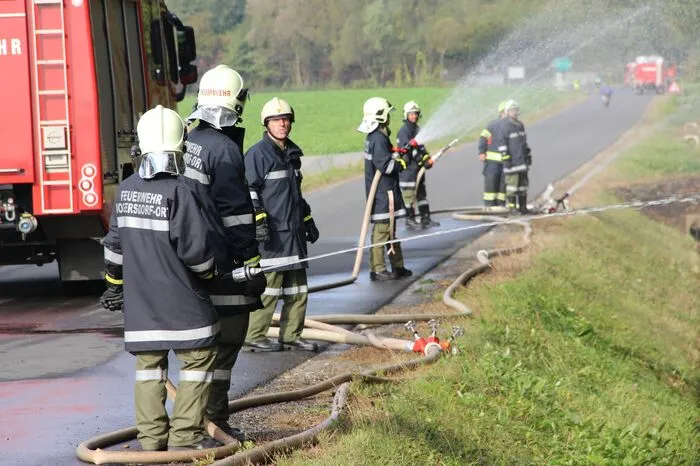 Waldbrandbekämpfung in Jennersdorf-Laritzgraben