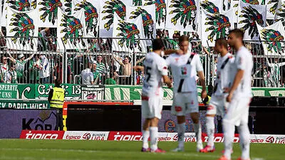 Jubelnde Rapid-Fans und frustrierte Wolfsberger