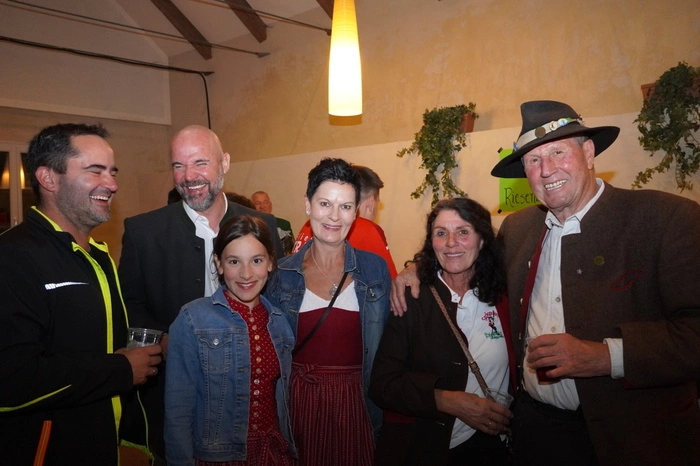 Auch Sachsenburgs Bürgermeister Wilfried Pichler (rechts) feierte mit.