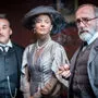 Karl Markovics am Set von Universum History; im Hintergrund: Florain Carove und Caroline Frank