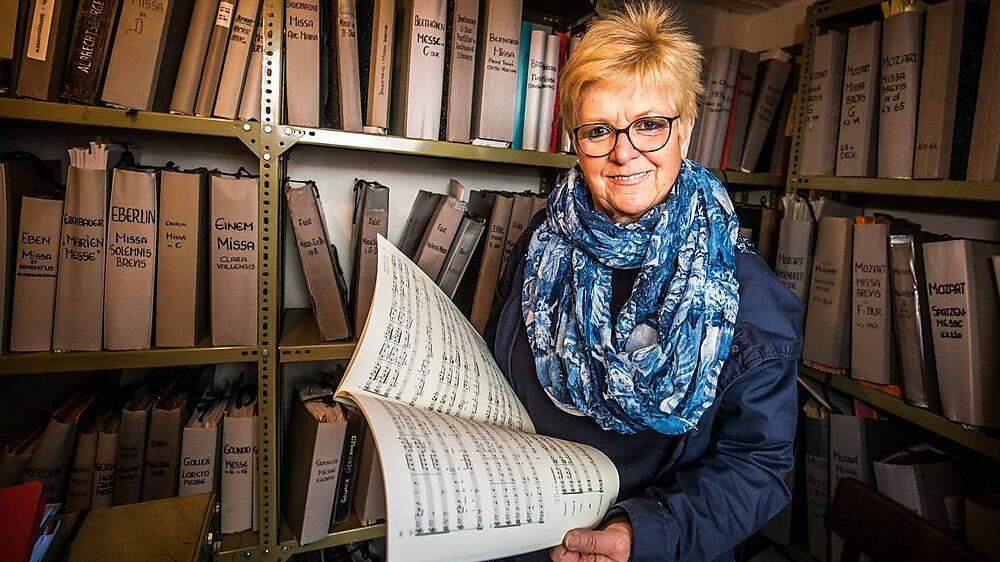„Jede Note hat ihren Platz“, sagt Eva Retsch, Notenarchivarin der Dommusik Klagenfurt