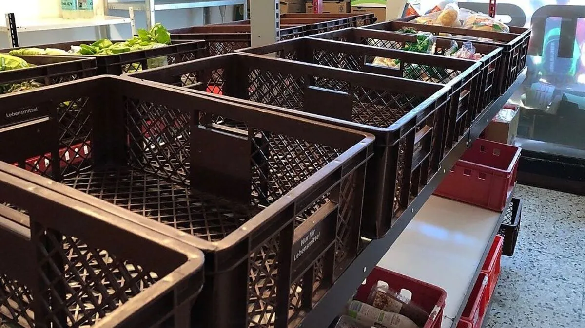 Immer häufiger bleiben die Regale in den Sozialmärkten leer