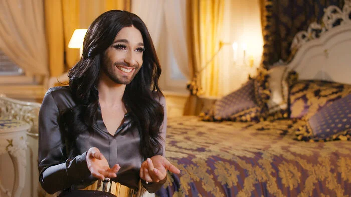 Conchita Wurst beim Dreh für eine neue Doku über sie