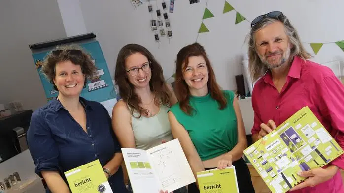 Marie-Theres Zirm (links) und ihr Team – Katharina Rath, Jacqueline Kaulfersch sowie Mann und Mitarbeiter Christian Heuegger-Zirm