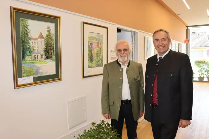 Weiters wurde unter dem Titel: „Ein Bild sagt mehr als tausend Worte“ eine Bilderausstellung des Stallhofner Künstlers Dr. Hans Reiter eröffnet.
