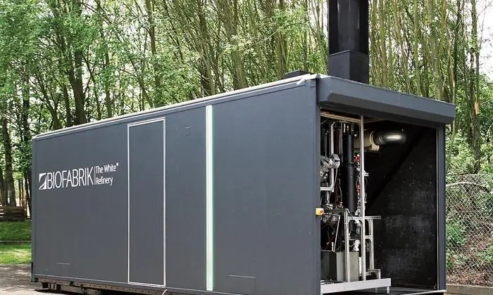 Interessanter Denk­ansatz: kleine Anlagen, nicht größer als ein Container für lokale Versorgung