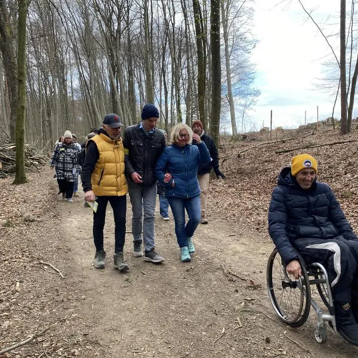 Der Wanderweg des Projekts „Inklusion Waldbaden“ in Straden soll für alle Menschen offen stehen